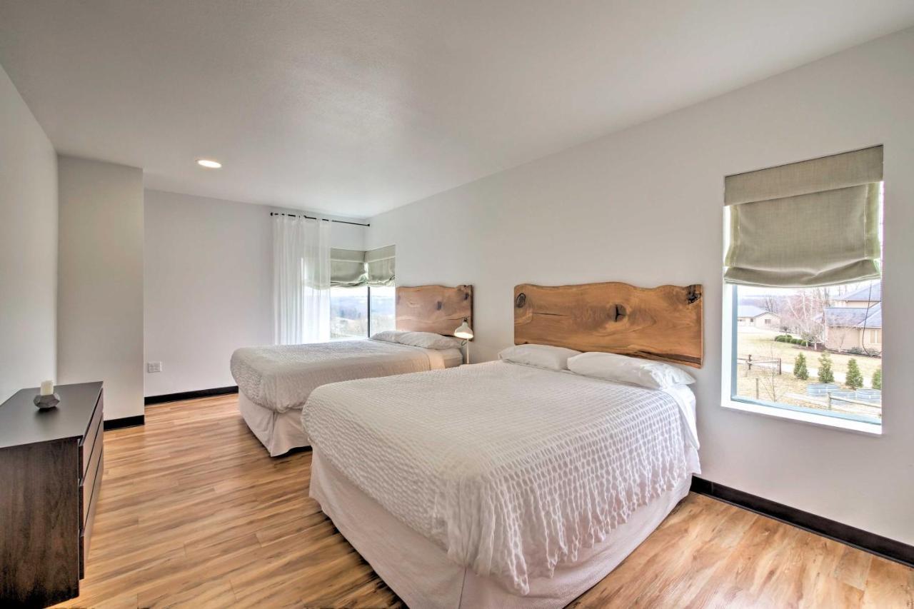 Luxe Amish Country Apartment With Rooftop Terrace! Millersburg Bagian luar foto