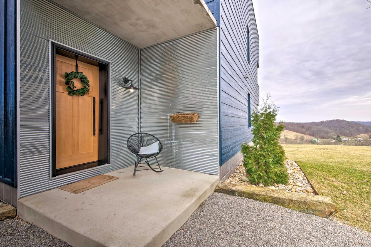 Luxe Amish Country Apartment With Rooftop Terrace! Millersburg Bagian luar foto